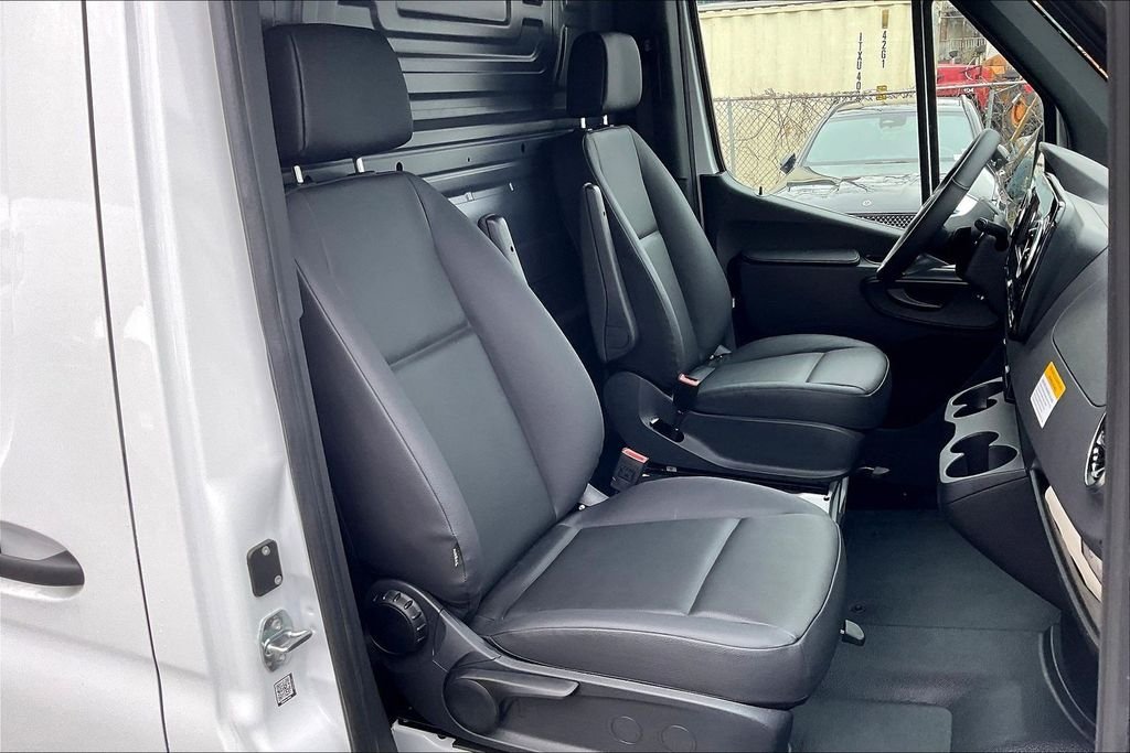 2026 Mercedes-Benz Sprinter Cargo Van Base - Photo 6