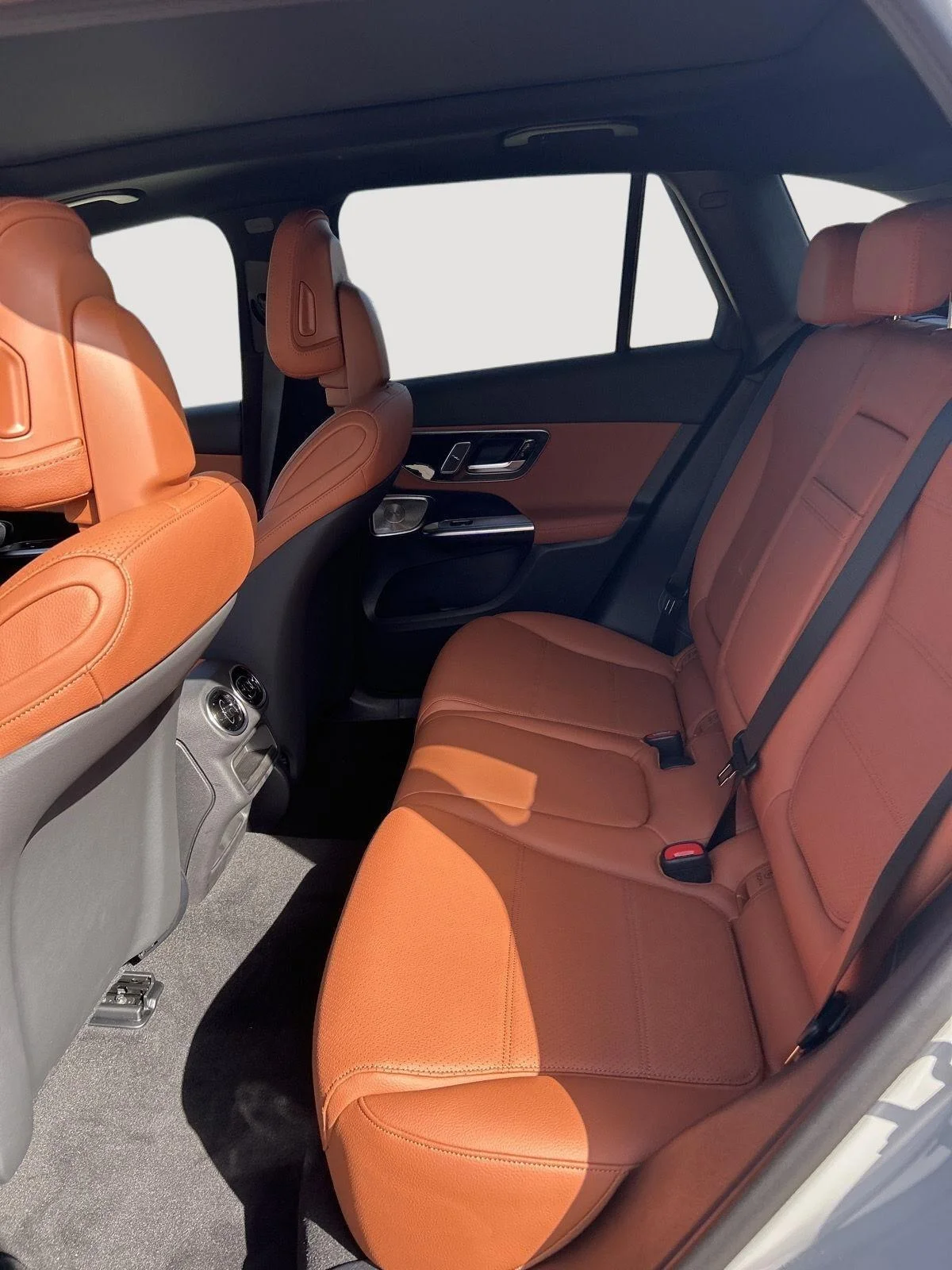 New 2027 MANUFAKTUR Alpine Grey Mercedes-Benz GLC 300 image 26