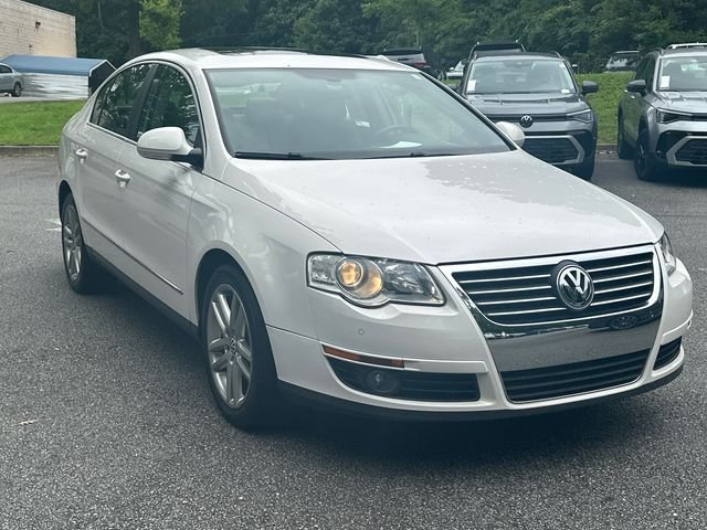 Used 2008  Volkswagen Lux image 3