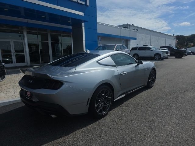 Used 2024 Iconic Silver Metallic Ford GT image 7