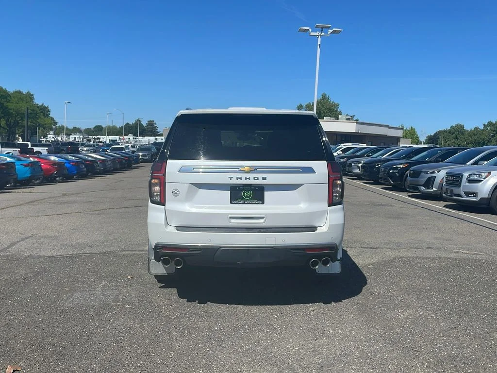 Used 2021 Iridescent Pearl Tricoat Chevrolet High Country image 6