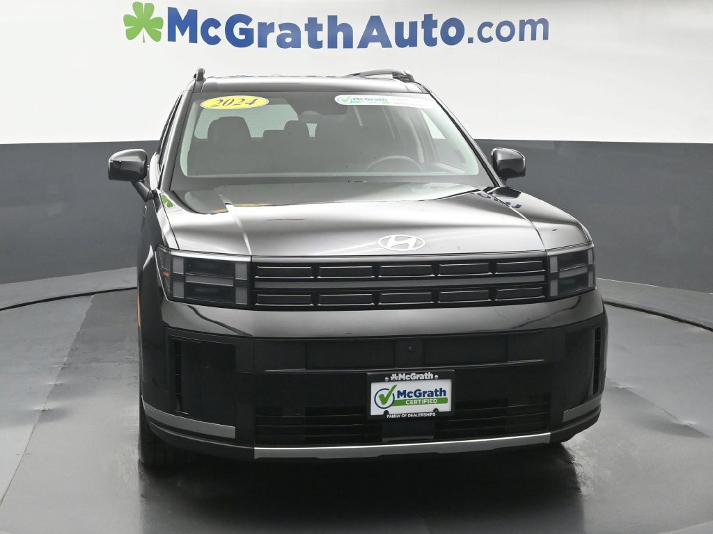 Used 2024 Black Hyundai Limited image 5