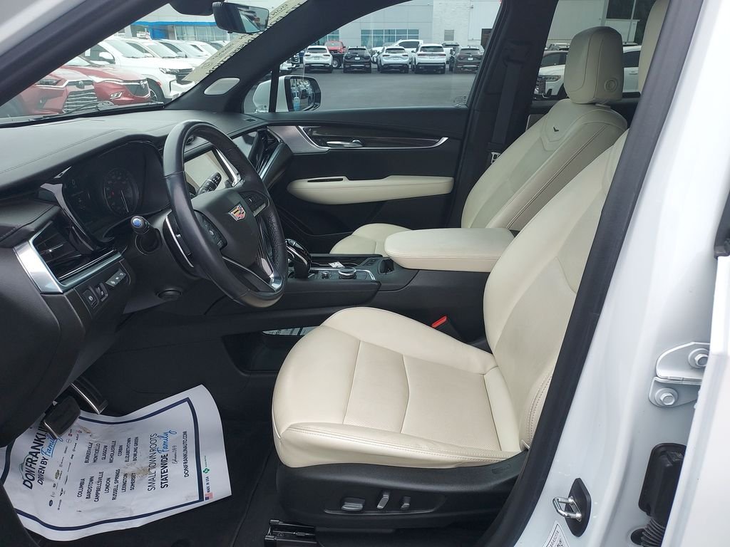 Used 2023 White Cadillac Sport image 13