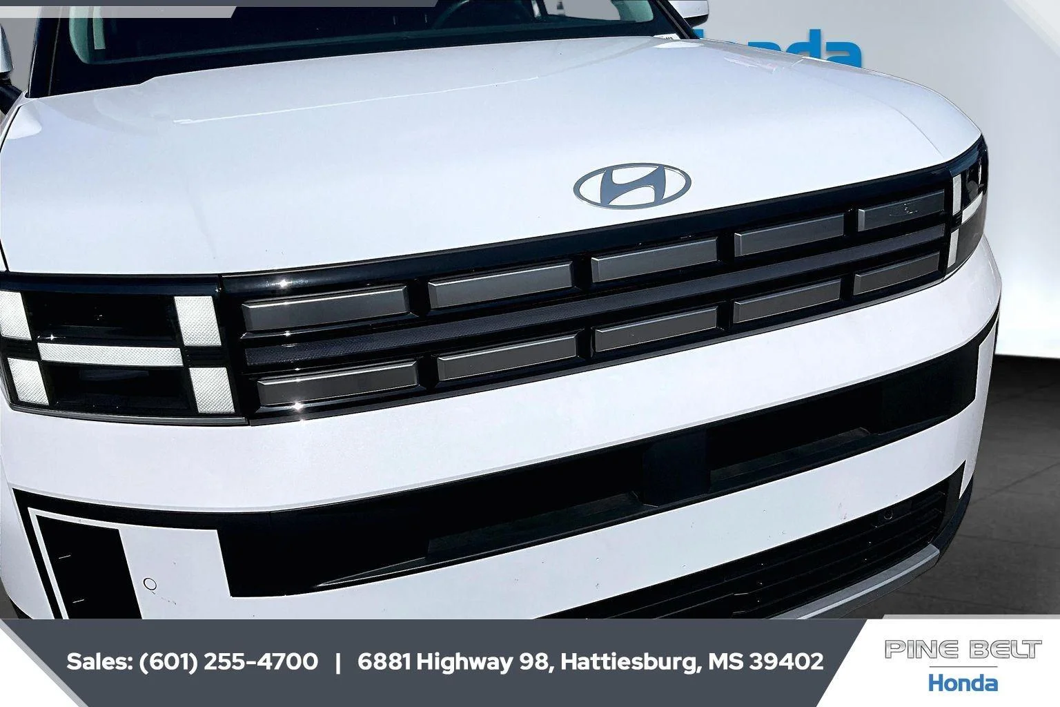 Used 2025 Serenity White Hyundai SEL image 22
