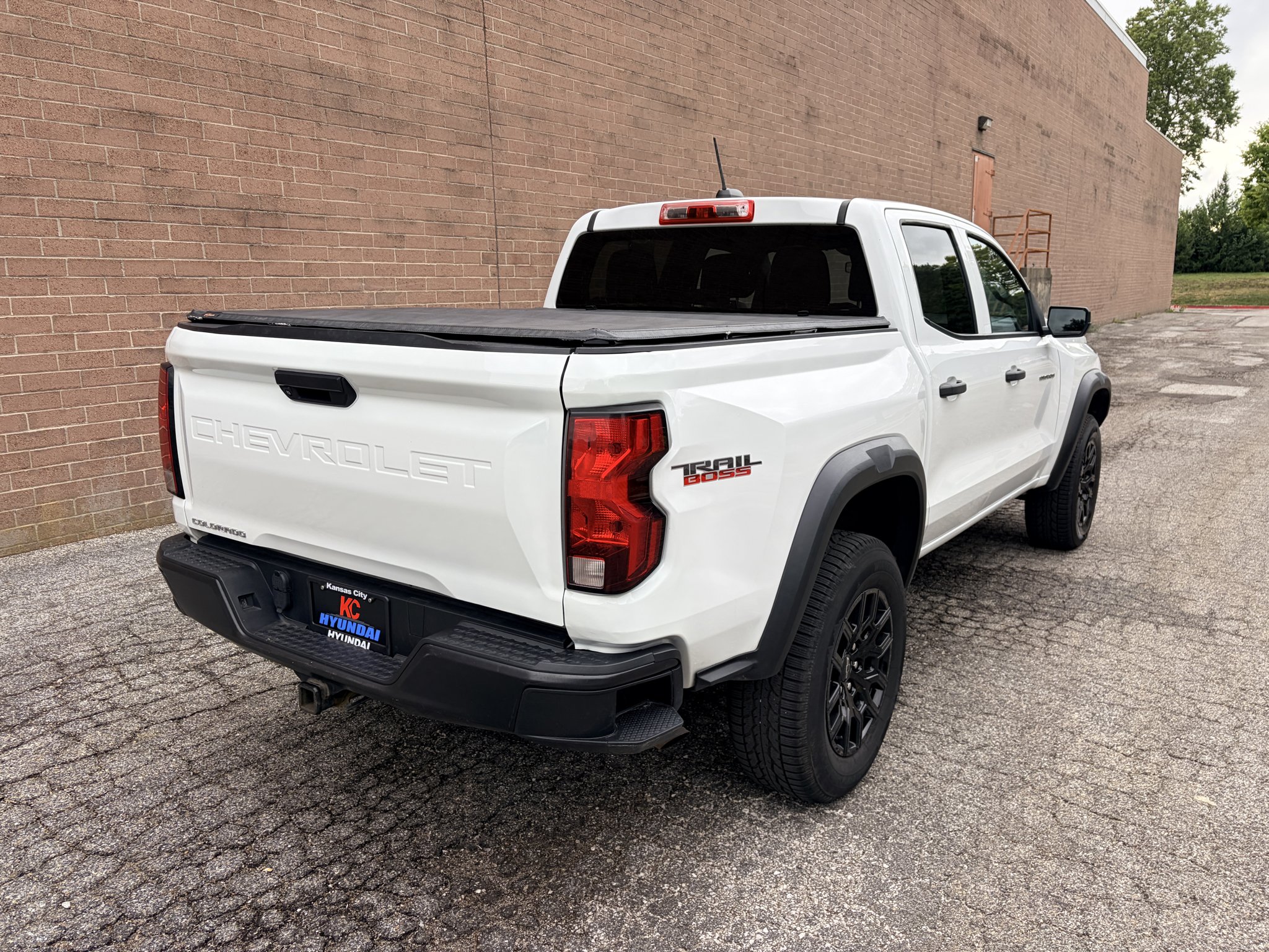 Used 2023 Summit White Chevrolet 4WD Trail Boss image 5