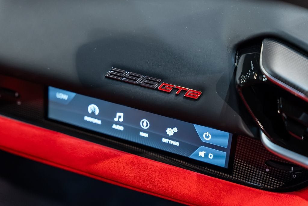Certified Used 2022 Verde Pino 18 Ferrari Base image 48