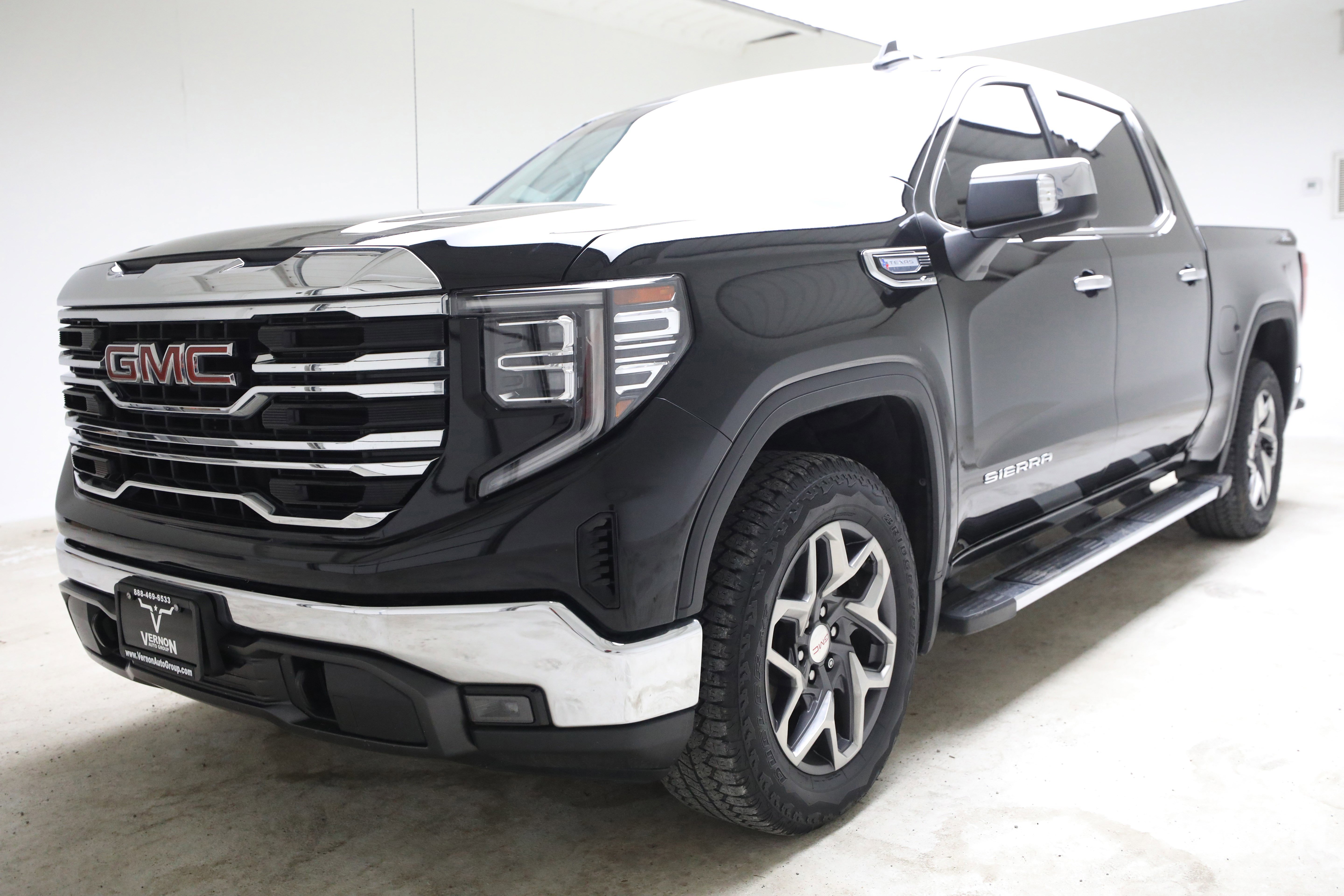 2021 GMC Sierra 4WD Crew Cab Short Box Denali's photo