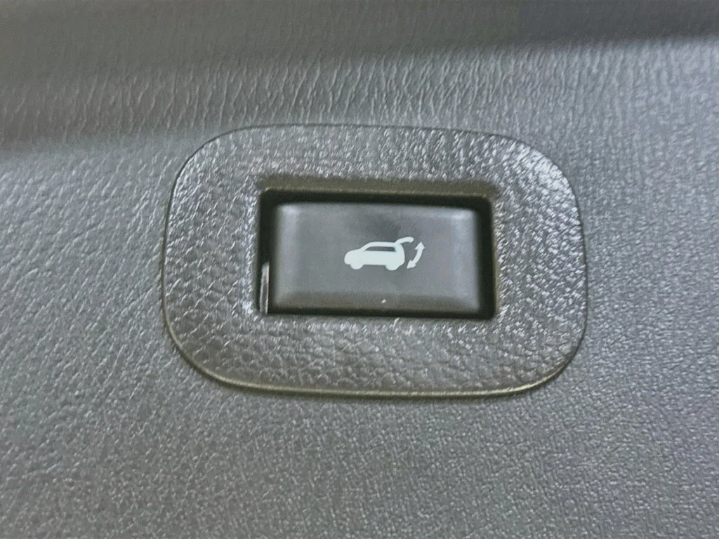 Certified Used 2024 Moonstone INFINITI Sensory image 36