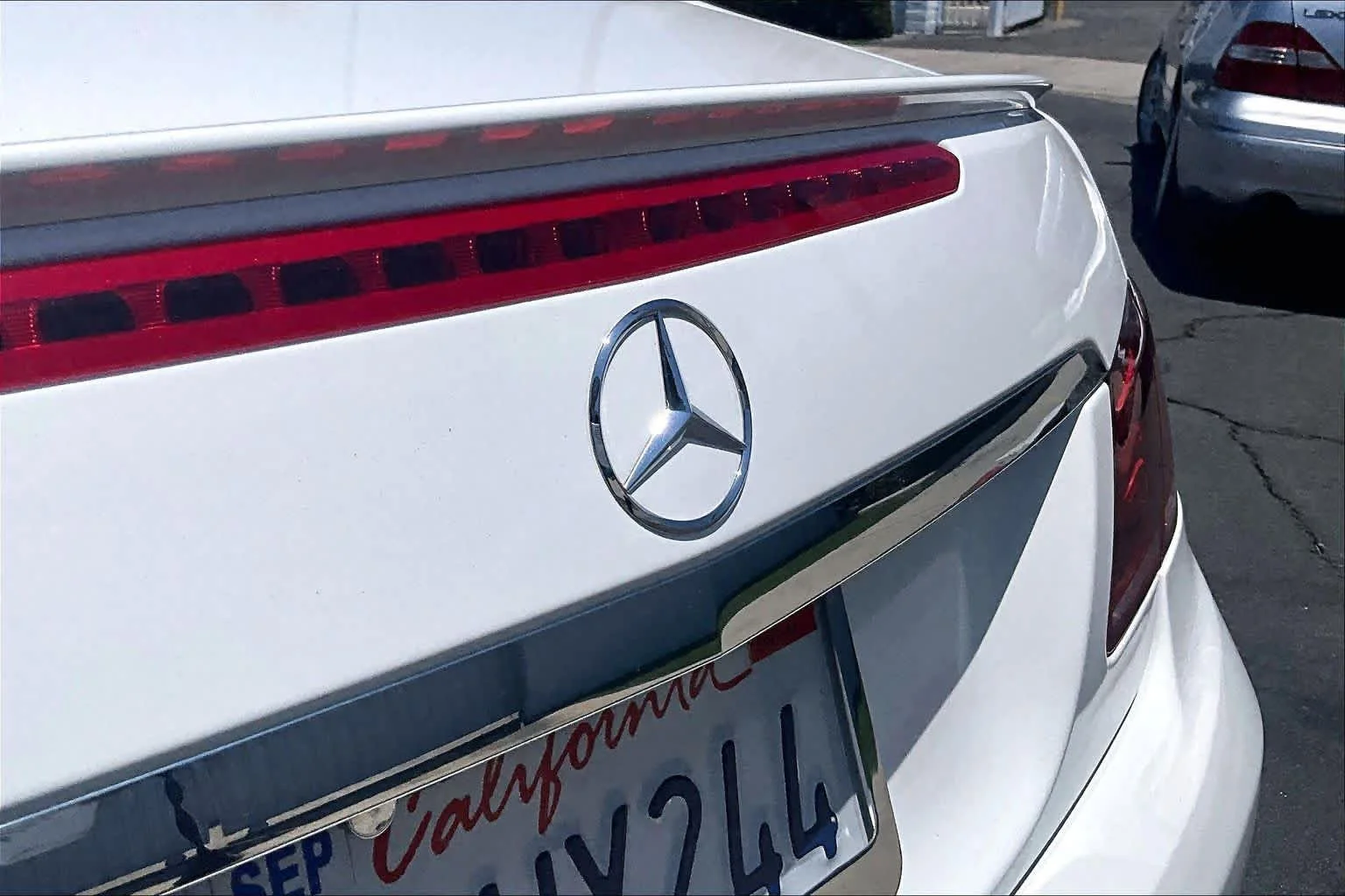Used 2014 Polar White Mercedes-Benz E 350 image 29