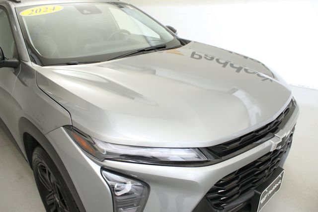 Used 2024 Sterling Gray Metallic Chevrolet ACTIV image 12