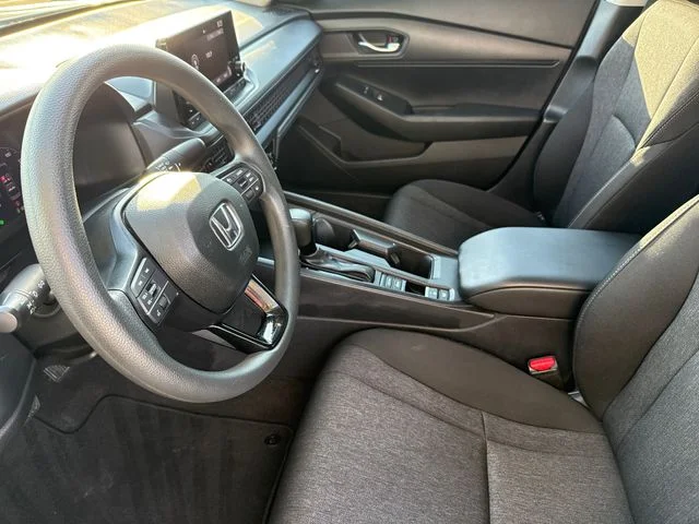 Used 2024  Honda LX image 16