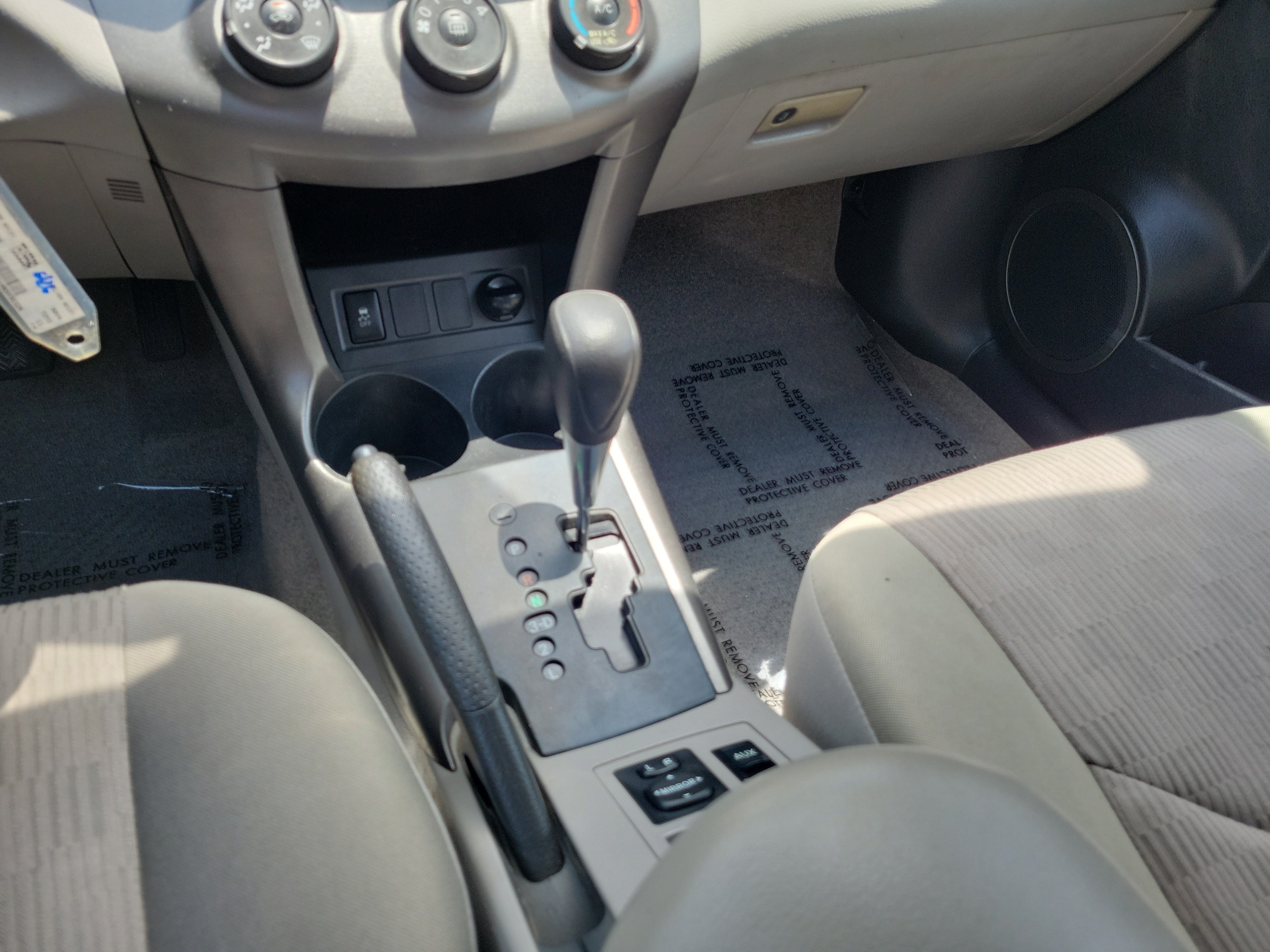 Used 2011 Classic Silver Metallic Toyota Base image 18
