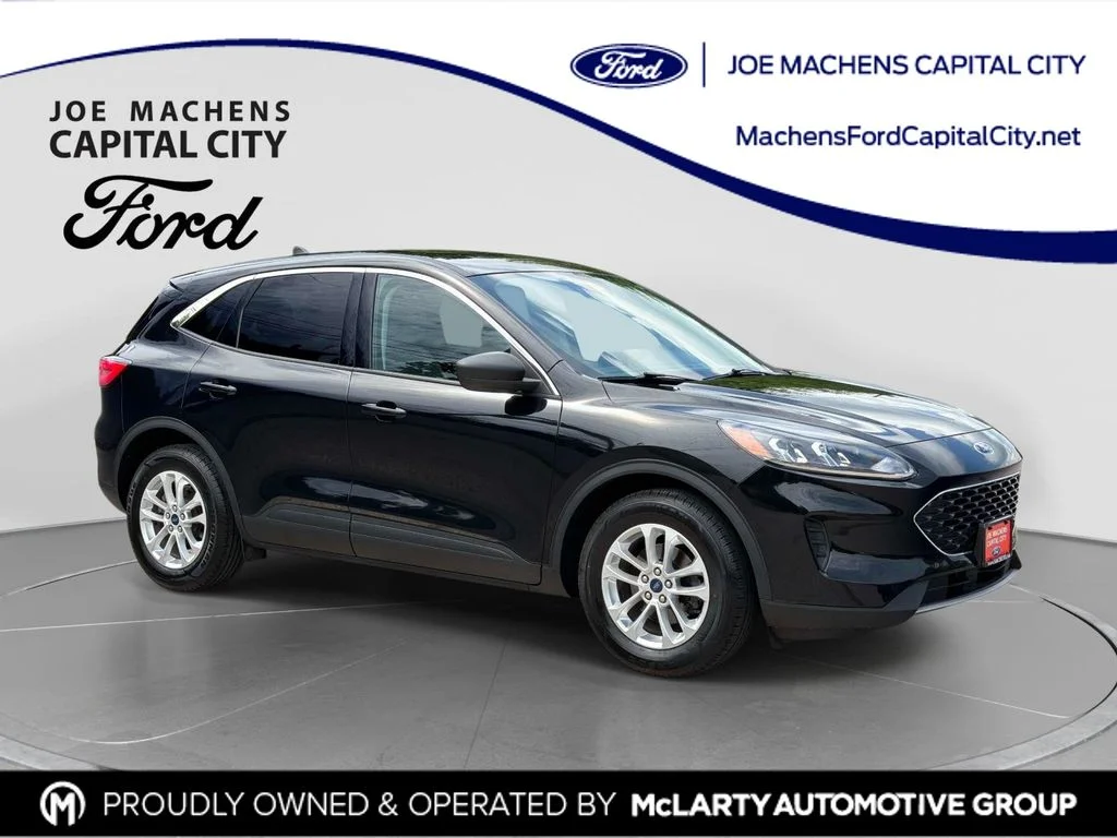 Used 2022 Agate Black Metallic Ford SE image 1