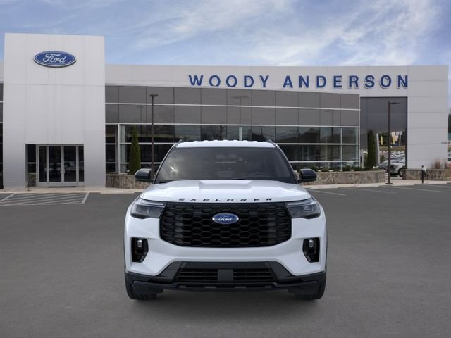 New 2026 Space White Metallic Ford ST-Line image 6