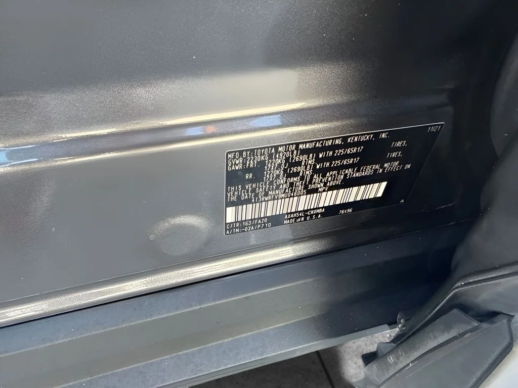 Used 2021 Gray Toyota XLE image 23