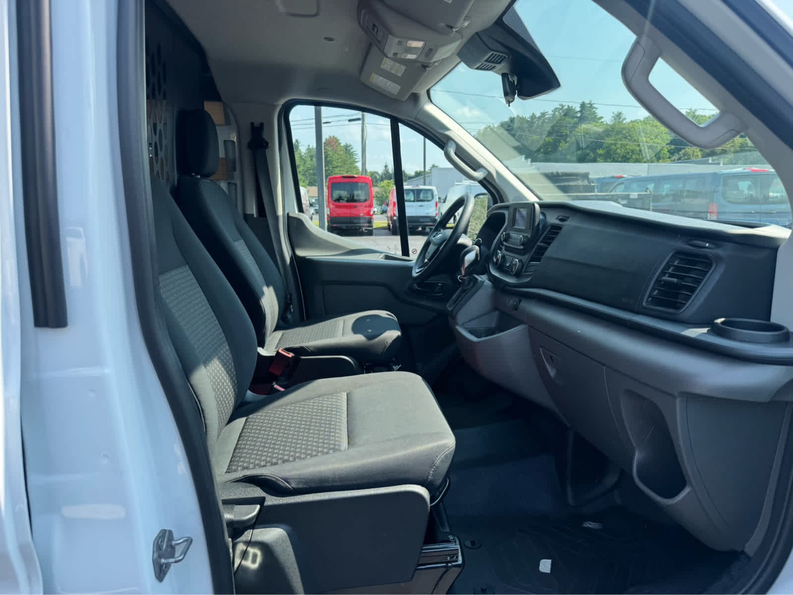 Certified Used 2025 Oxford White Ford  image 14