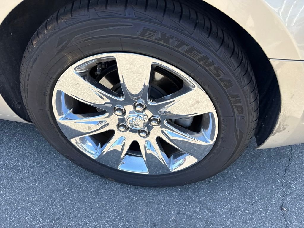 Used 2010 Gold Buick CXL image 8