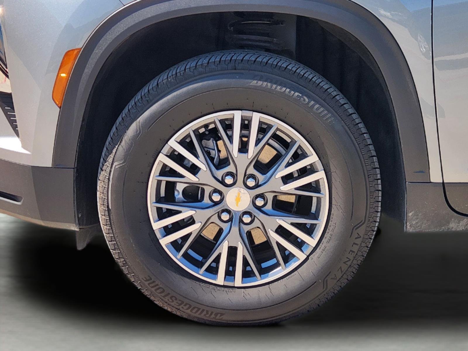2026 Chevrolet Traverse photo 10 of 34