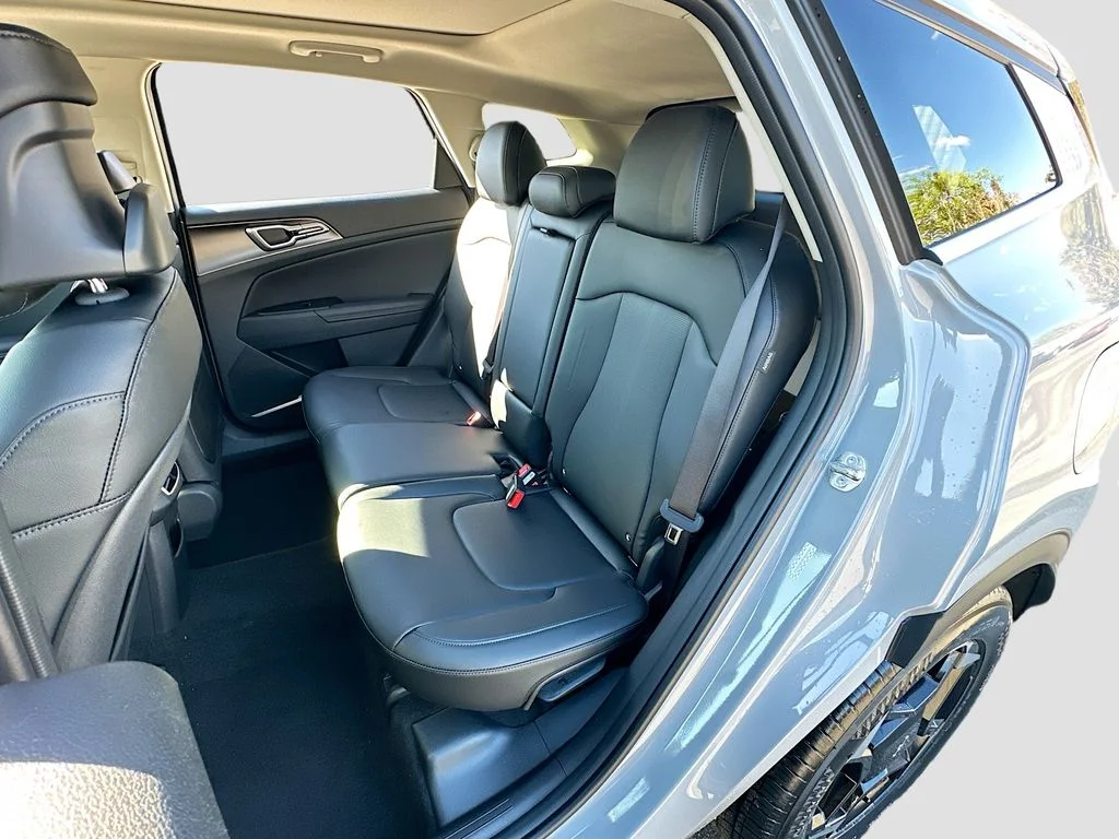 New 2026 Wolf Gray Kia EX image 24