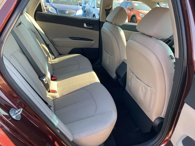Used 2016 Purple Kia LX image 23