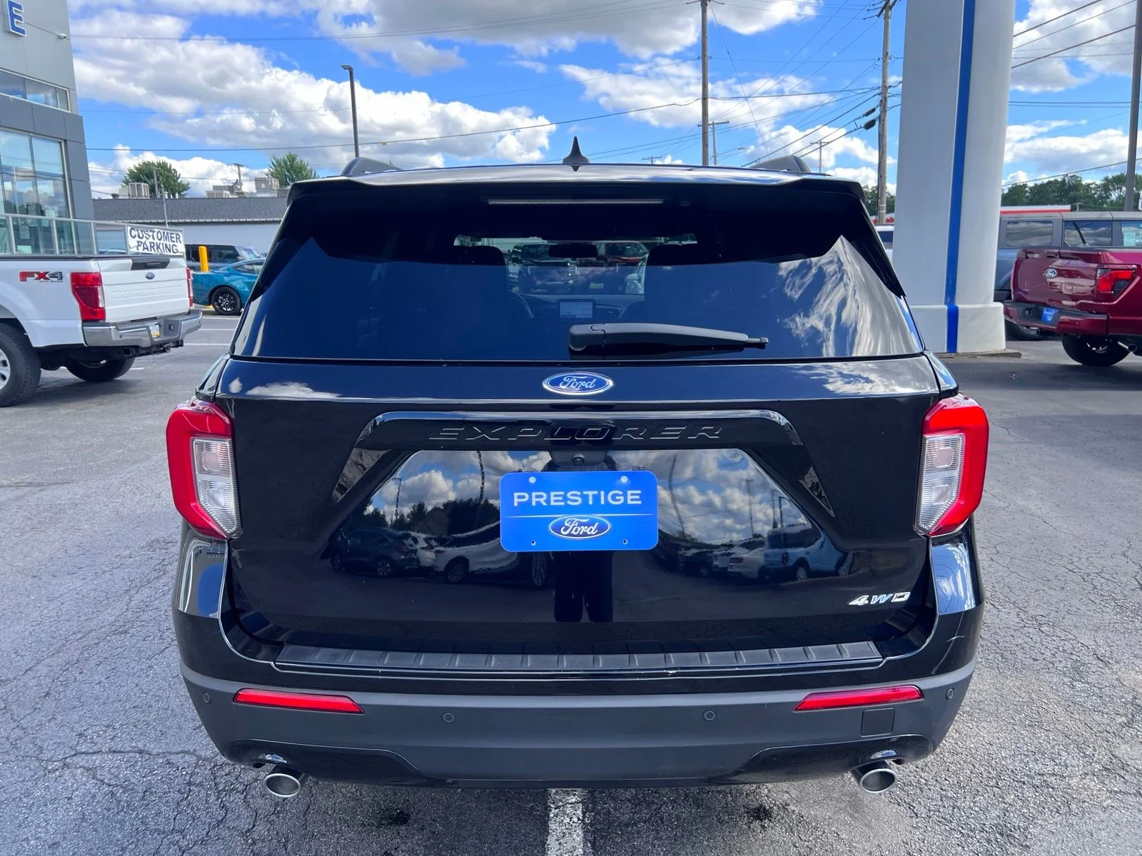 Certified Used 2023 Agate Black Metallic Ford ST-Line image 10