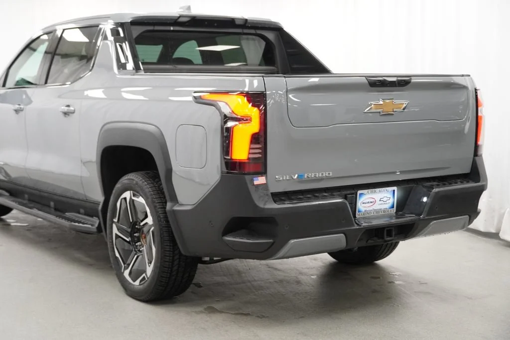 New 2026 Slate Gray Metallic Chevrolet LT - Max Range image 36