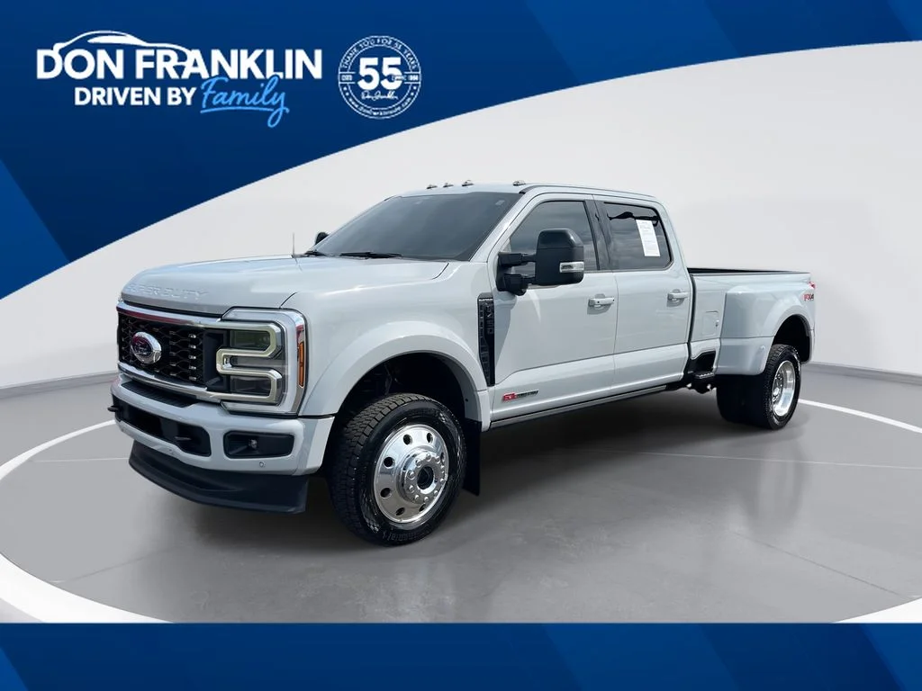 Used 2025 White Ford Platinum image 1