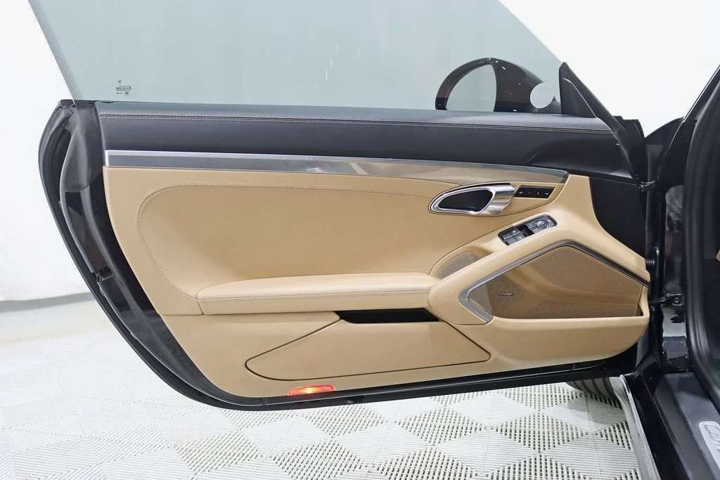 Used 2017 Black Porsche Carrera 4S image 33