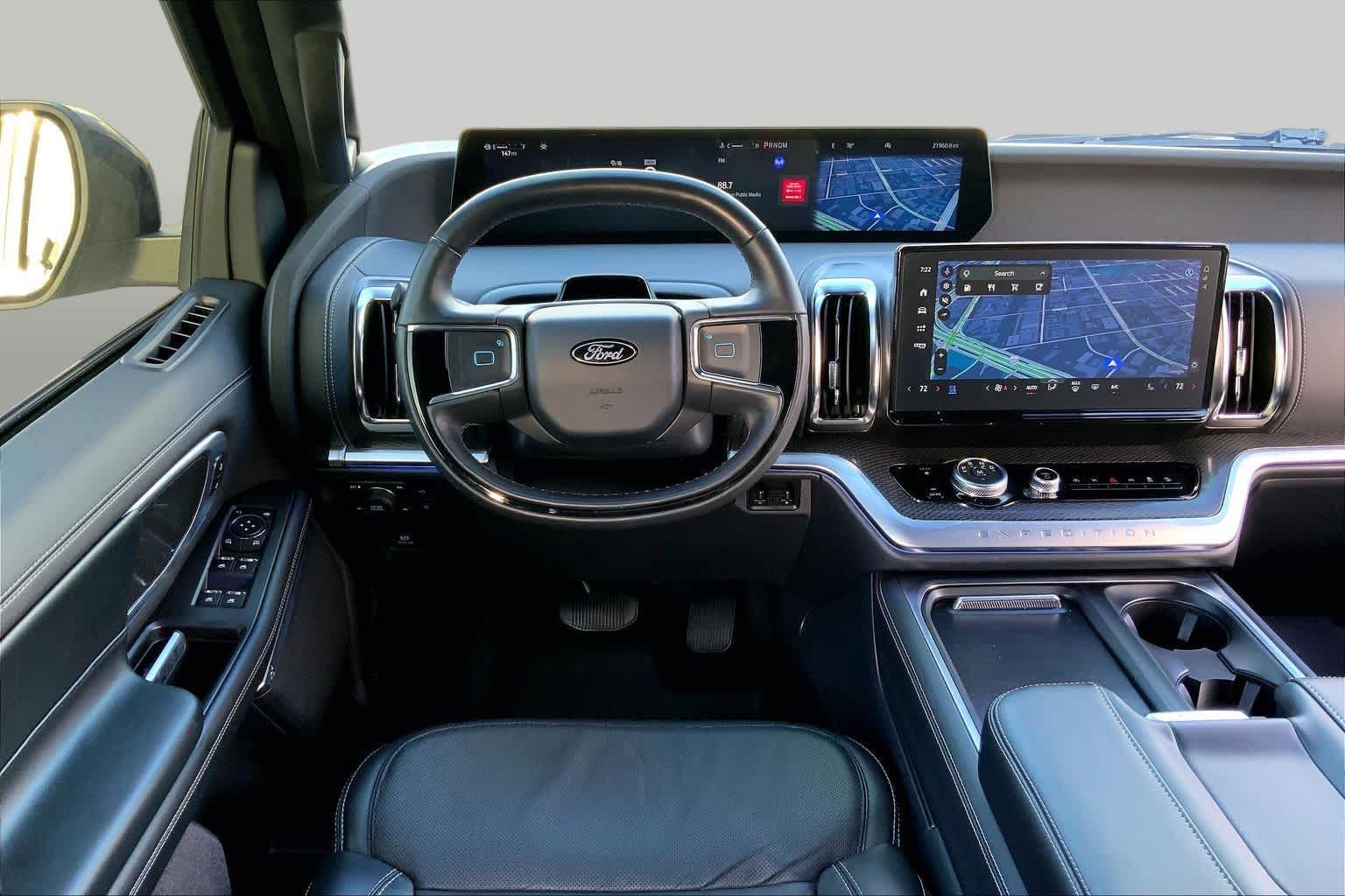 Used 2025 Space Silver Ford Platinum image 6