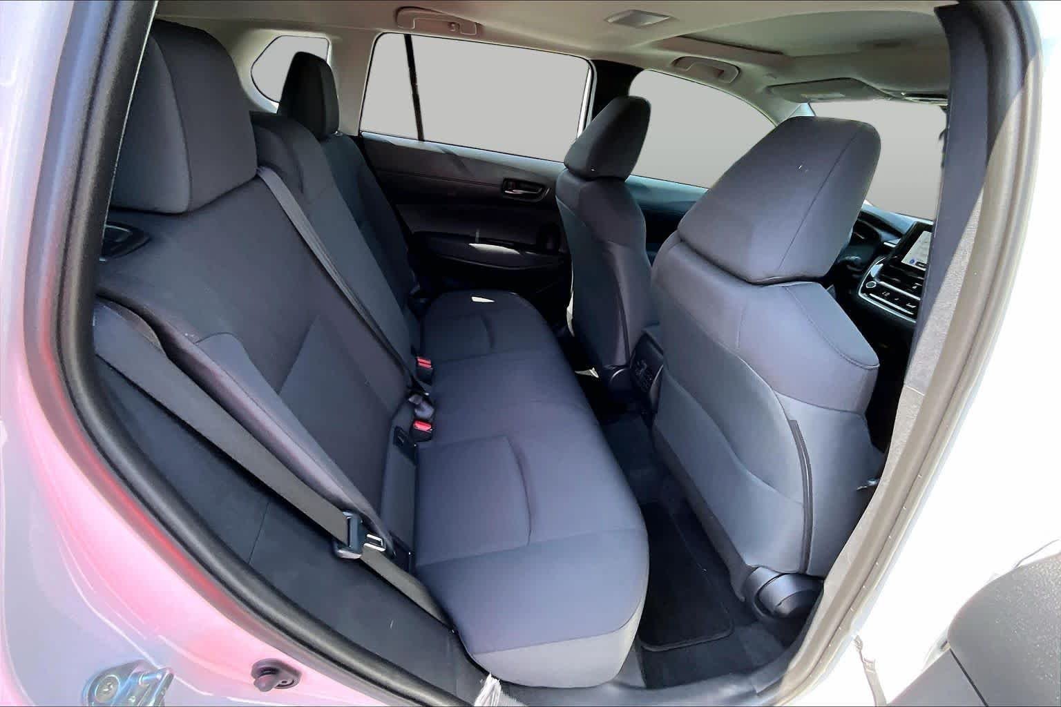 Used 2026 Wind Chill Pearl Toyota LE image 19