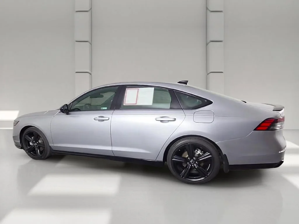 Used 2025 Solar Silver Metallic Honda Sport-L image 48