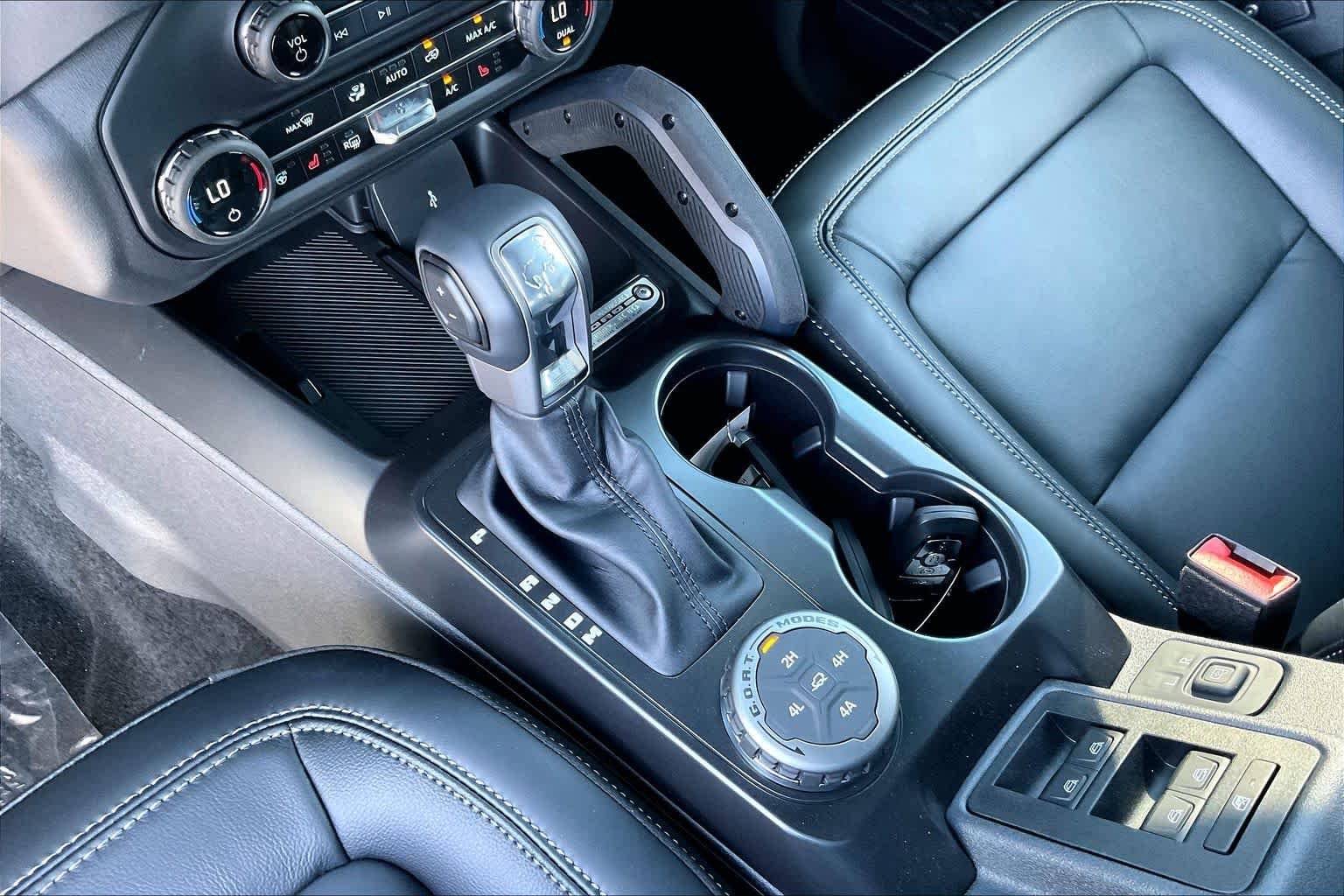 New 2026 Avalanche Gray Ford Outer Banks® image 5