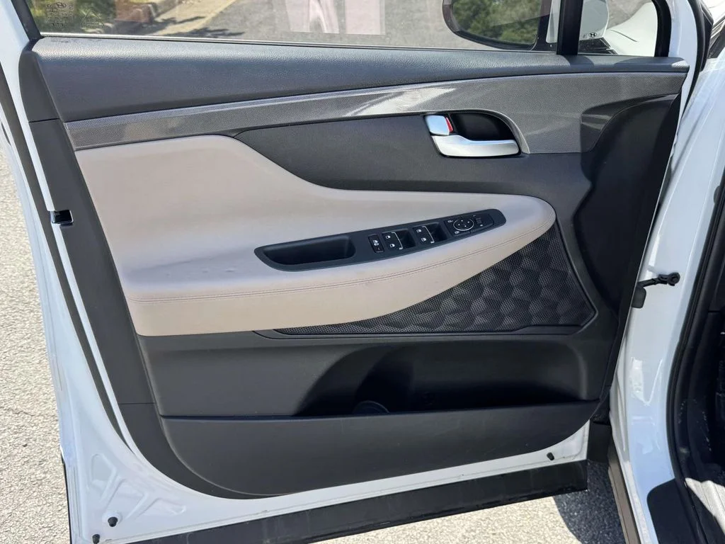 Used 2022 Gray Hyundai SEL image 26