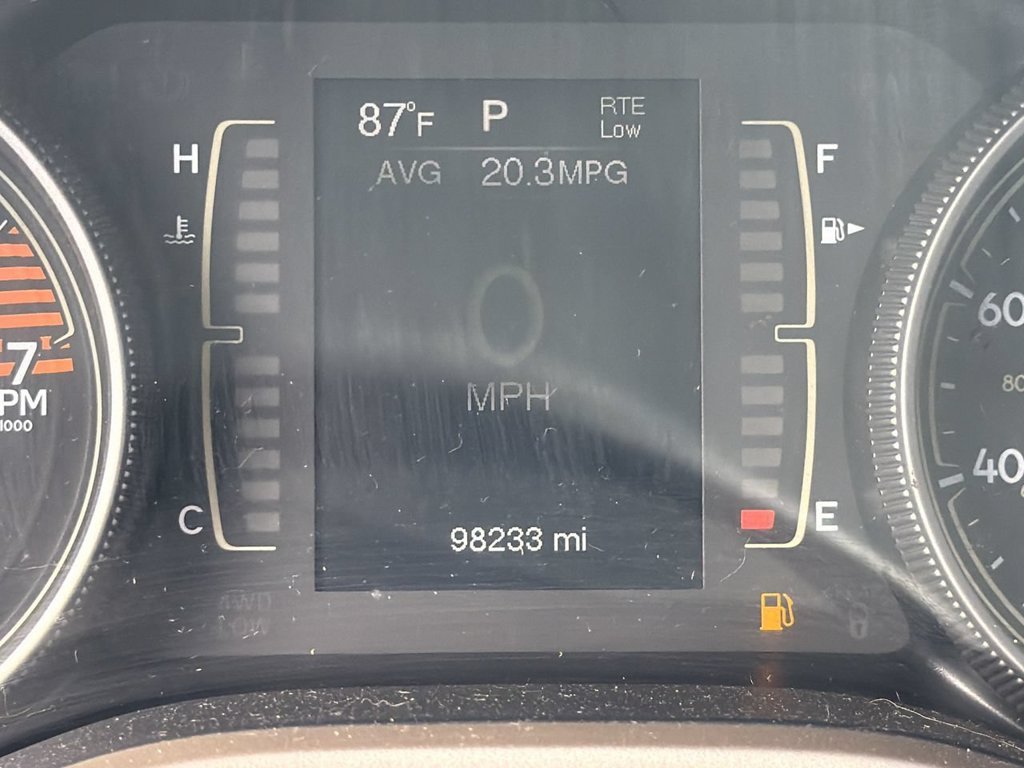 Used 2018 Black Jeep Latitude image 16