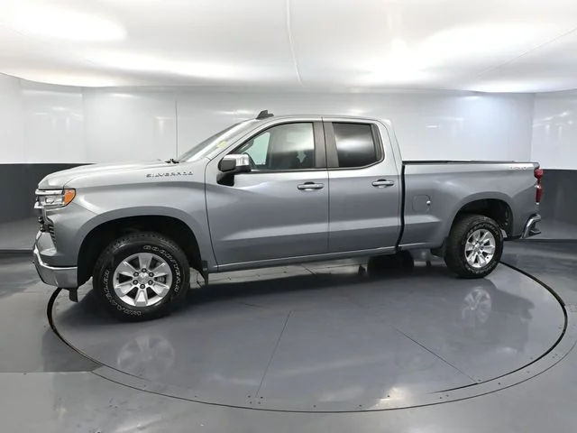 Used 2023 Gray Chevrolet LT image 8