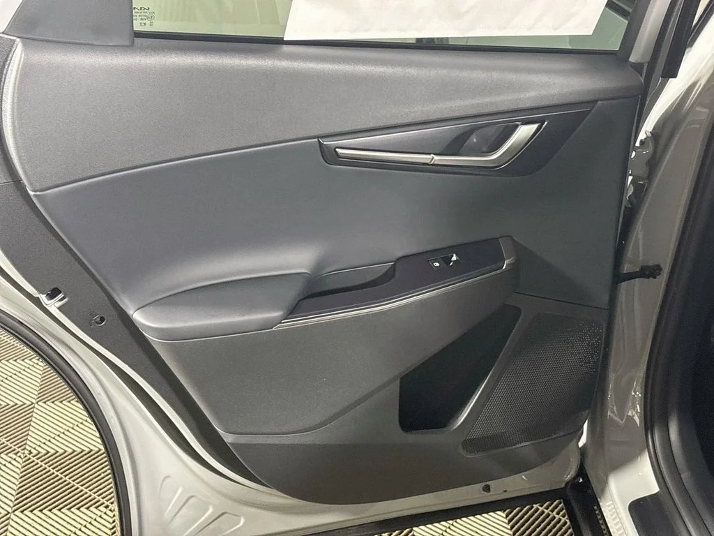 New 2026 Wolf Gray Kia WIND image 19