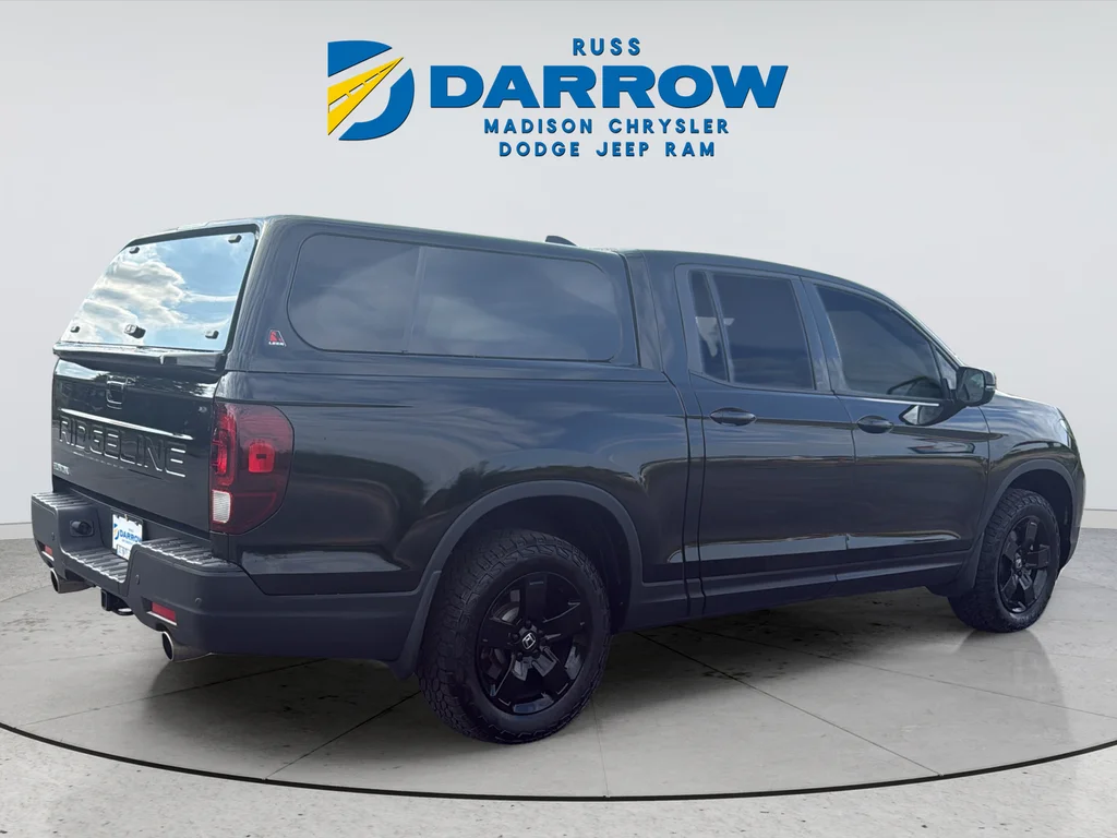 Used 2024  Honda Black Edition image 5