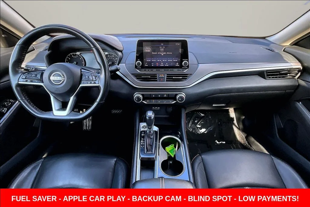 Used 2024 White Nissan 2.5 SR image 7