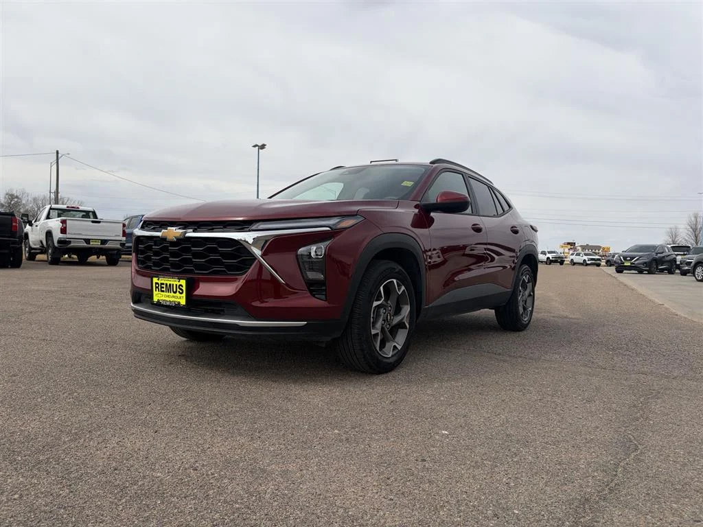Used 2025 Crimson Metallic Chevrolet LT image 3