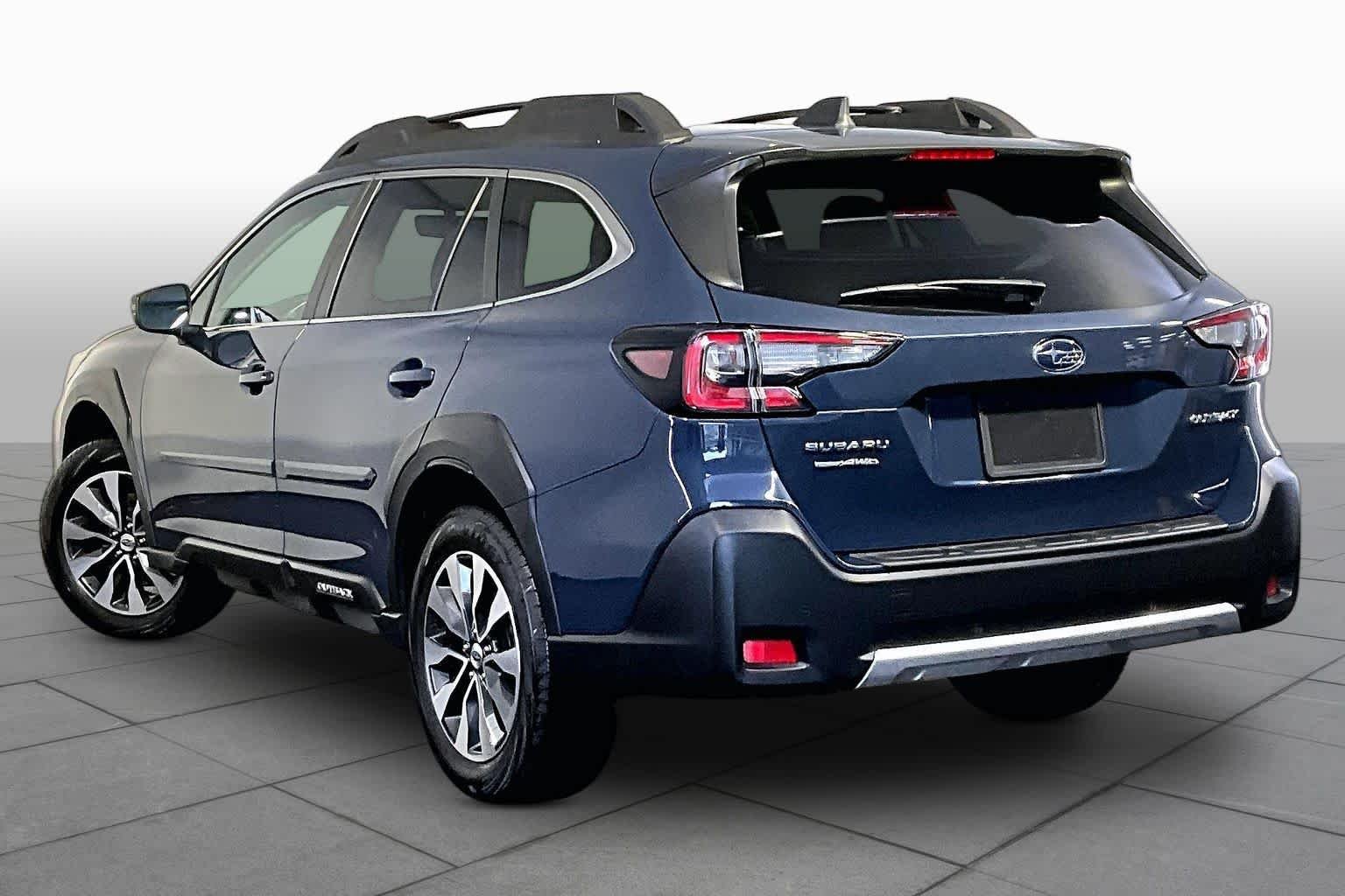 Used 2025 Cosmic Blue Pearl Subaru Limited image 11