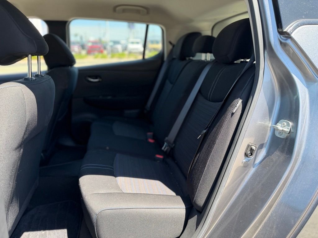 Used 2022 Gun Metallic Nissan S image 4