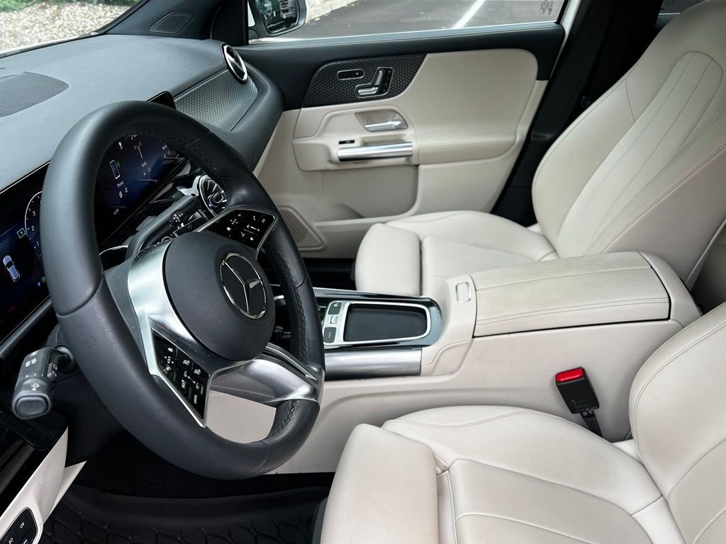 Used 2024 White Mercedes-Benz GLA 250 image 10