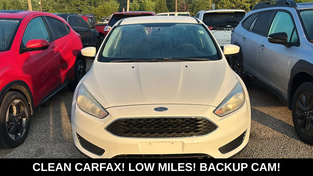 Used 2018 White Ford SE image 5