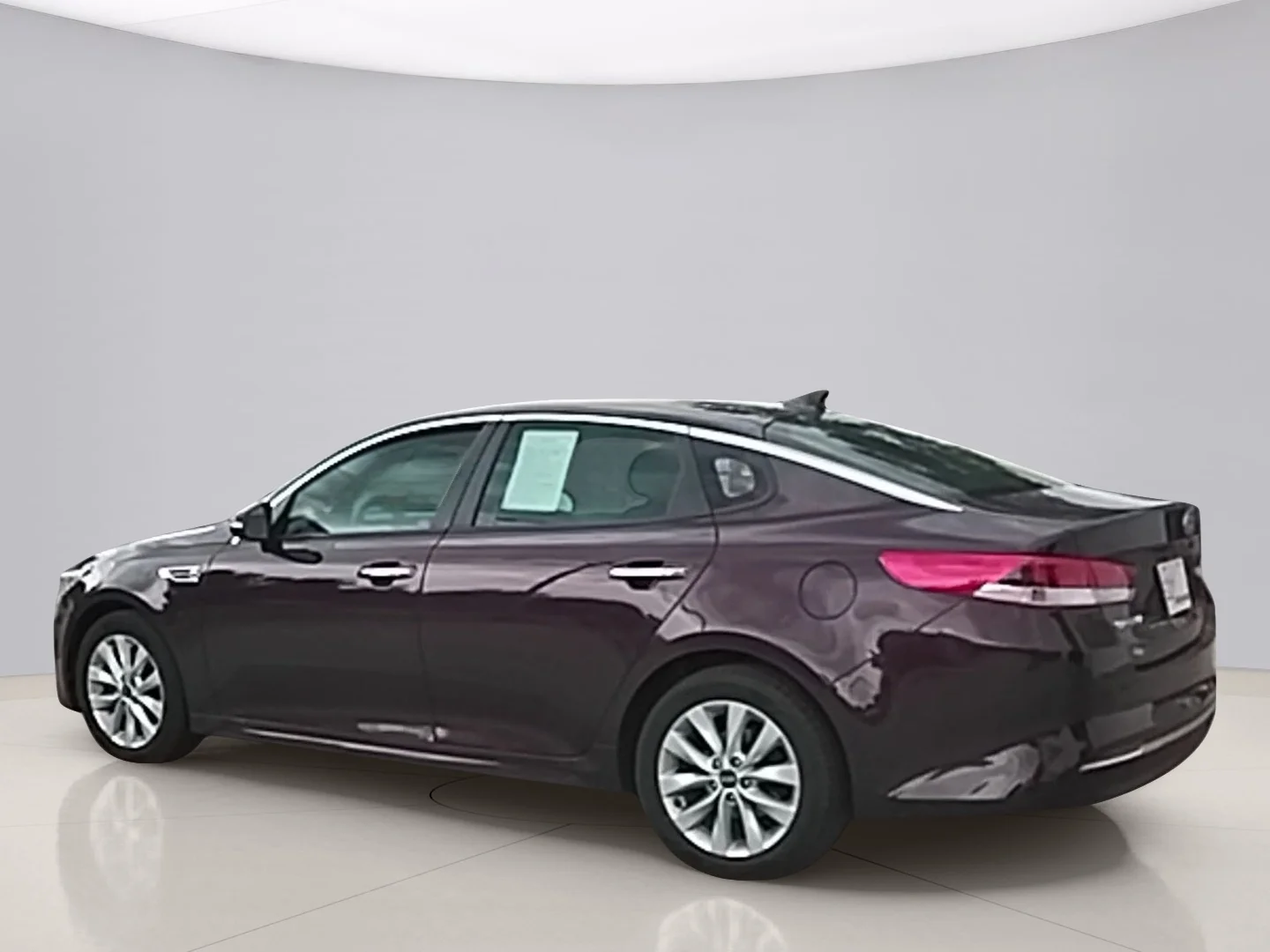 Used 2017 Purple Kia LX image 3