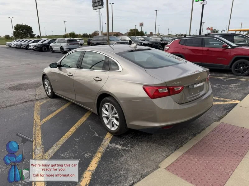 Used 2025 Mineral Gray Metallic Chevrolet LT image 3