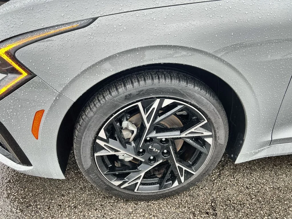 Used 2025 Gray Kia GT-Line image 10