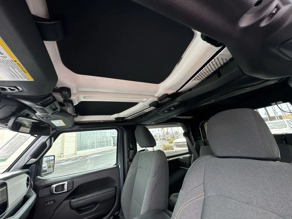 Used 2025 Gray Jeep Sport S image 18