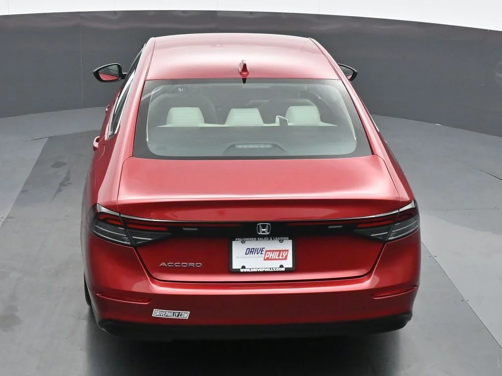 Used 2024  Honda LX image 20