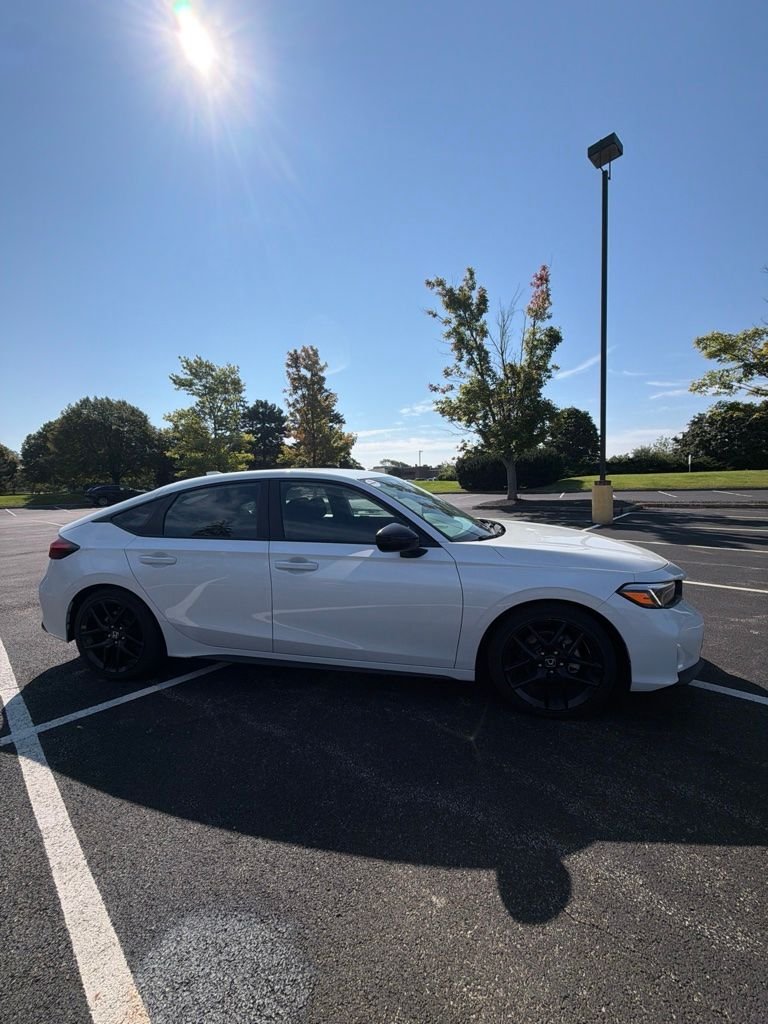 Certified Used 2025 Platinum White Pearl Honda Sport image 5
