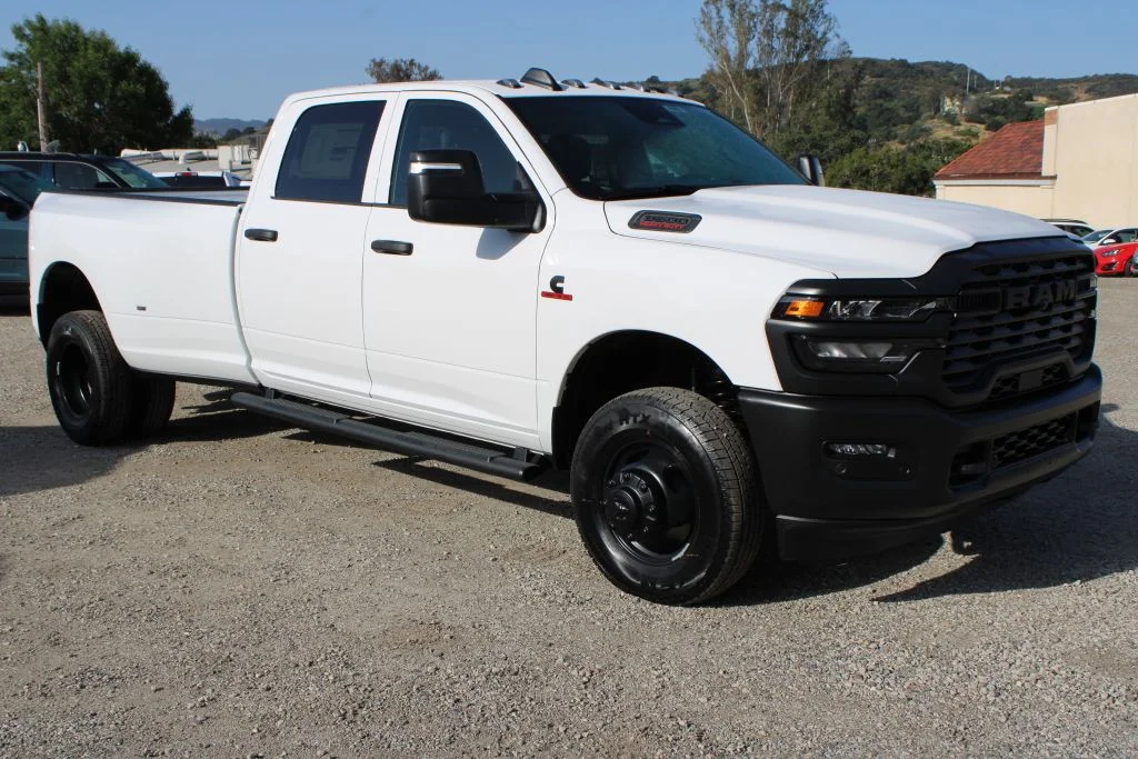 New 2026 Bright White Clear-Coat Exterior Paint Ram Tradesman image 3